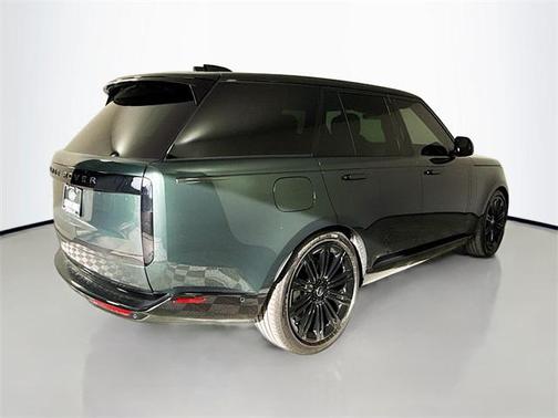2025 Land Rover Range Rover P530 SE