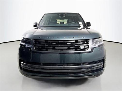2025 Land Rover Range Rover P530 SE