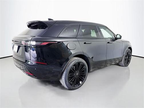 2026 Land Rover Range Rover Velar P400 Dynamic SE