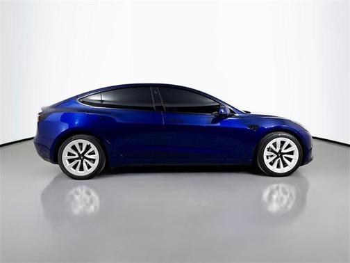 2022 Tesla Model 3 Standard Range