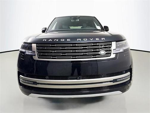 2025 Land Rover Range Rover P530 SE 7 Seat