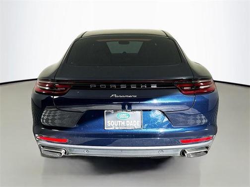 2018 Porsche Panamera 4