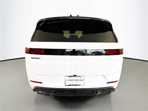2025 Land Rover Range Rover Sport SE