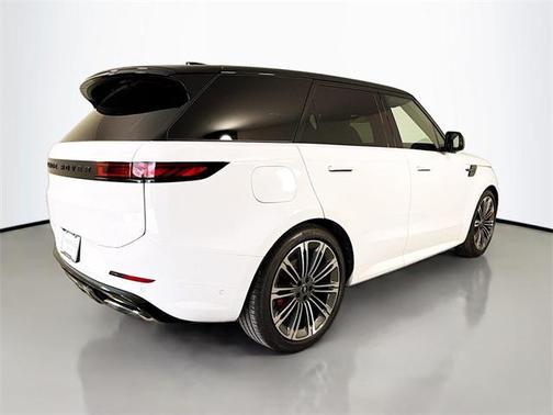 2025 Land Rover Range Rover Sport SE