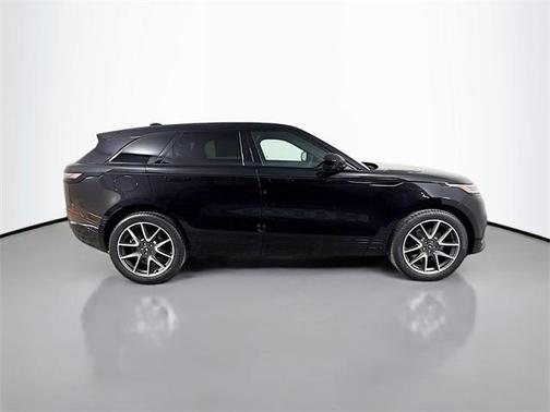 2026 Land Rover Range Rover Velar P250 SE R-Dynamic