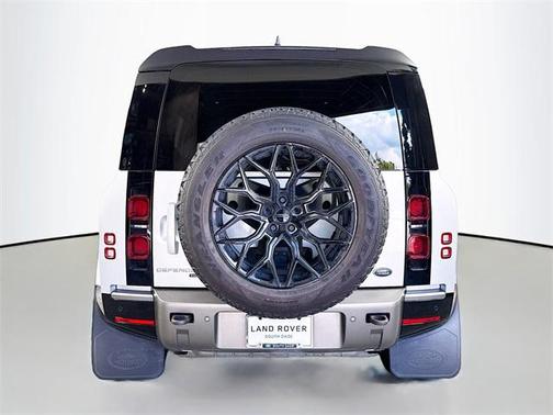 2022 Land Rover Defender 110 X-Dynamic SE