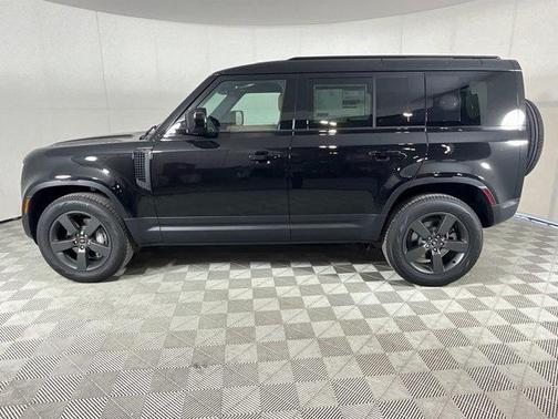 2025 Land Rover Defender 110 P400 S