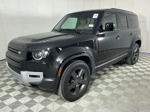 2025 Land Rover Defender 110 P400 S