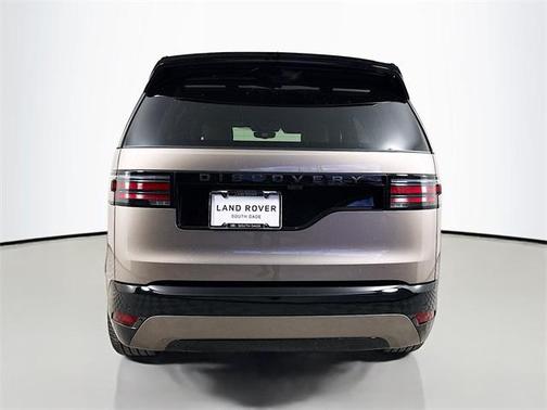 2026 Land Rover Discovery Dynamic SE