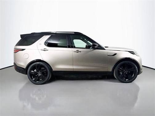 2026 Land Rover Discovery Dynamic SE