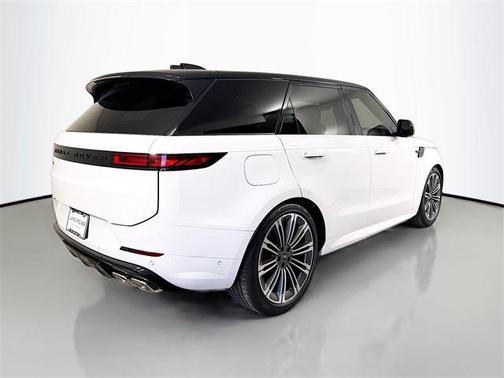 2025 Land Rover Range Rover Sport SE