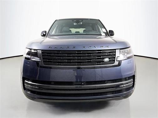 2025 Land Rover Range Rover P530 SE