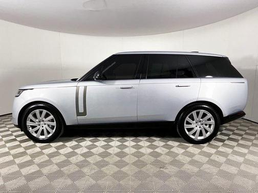 2023 Land Rover Range Rover P400 SE