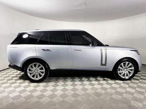 2023 Land Rover Range Rover P400 SE