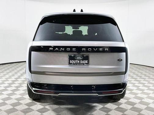 2023 Land Rover Range Rover P400 SE