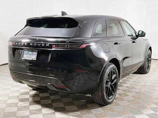 2026 Land Rover Range Rover Velar P250 SE R-Dynamic