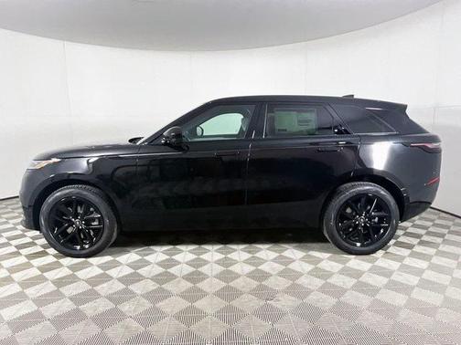 2026 Land Rover Range Rover Velar P250 SE R-Dynamic