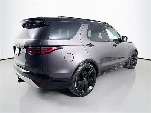 2023 Land Rover Discovery P360 Metropolitan Edition