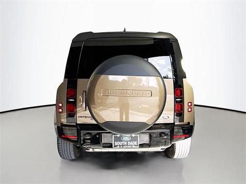 2023 Land Rover Defender 110 X-Dynamic SE