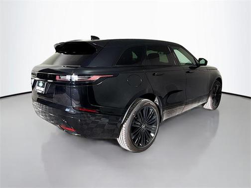 2026 Land Rover Range Rover Velar P400 Dynamic SE
