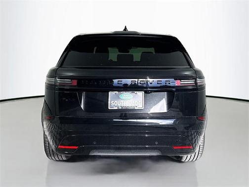 2026 Land Rover Range Rover Velar P400 Dynamic SE