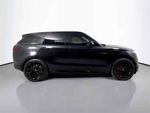 2024 Land Rover Range Rover Sport SE