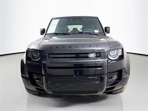 2023 Land Rover Defender 110 X-Dynamic SE