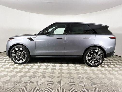 2025 Land Rover Range Rover Sport SE