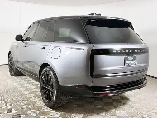 2025 Land Rover Range Rover P550e SE