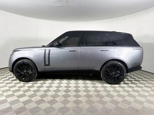 2025 Land Rover Range Rover P550e SE