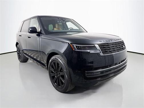 2026 Land Rover Range Rover P550e SE