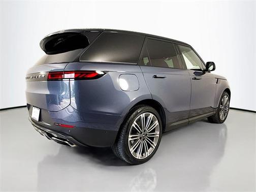 2024 Land Rover Range Rover Sport SE