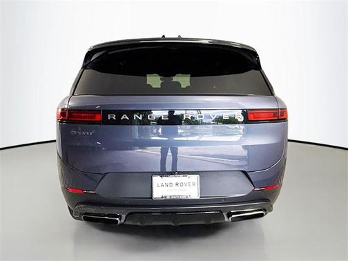 2024 Land Rover Range Rover Sport SE