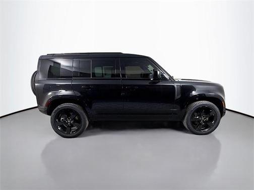 2025 Land Rover Defender 110 P400 X-Dynamic SE