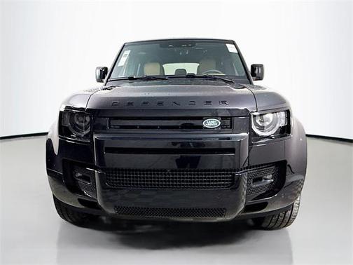 2025 Land Rover Defender 110 P400 X-Dynamic SE