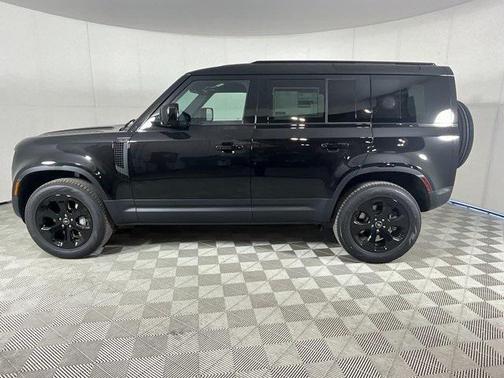 2025 Land Rover Defender 110 P400 S