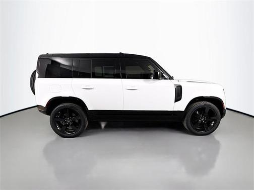 2025 Land Rover Defender 110 P400 X-Dynamic SE