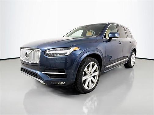 2019 Volvo XC90 T6 Inscription
