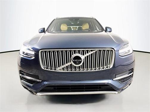 2019 Volvo XC90 T6 Inscription
