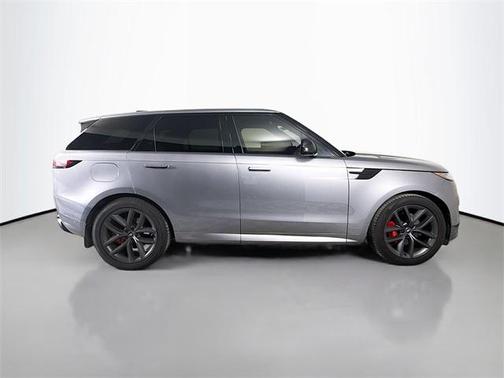 2024 Land Rover Range Rover Sport SE