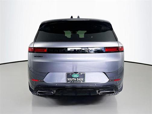 2024 Land Rover Range Rover Sport SE