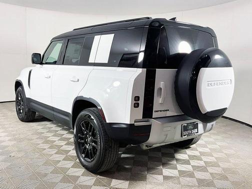 2025 Land Rover Defender 110 P400 S
