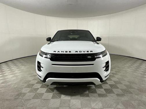2026 Land Rover Range Rover Evoque Dynamic SE