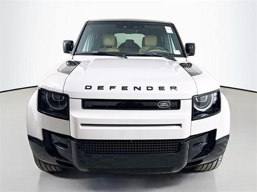 2026 Land Rover Defender P400 X-Dynamic SE