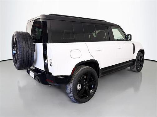 2026 Land Rover Defender P400 X-Dynamic SE