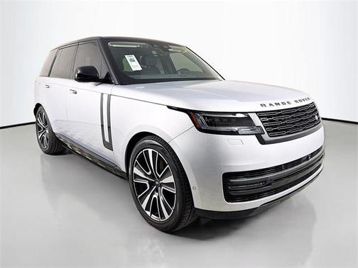 2025 Land Rover Range Rover P550e SE