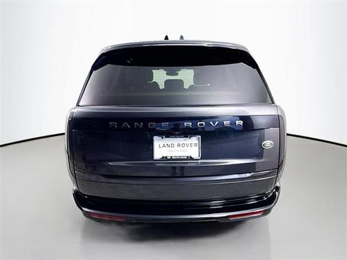 2023 Land Rover Range Rover P530 SE