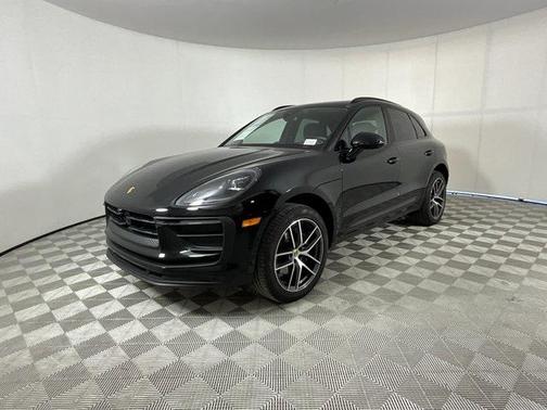 2023 Porsche Macan Base