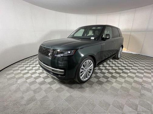 2025 Land Rover Range Rover P530 SE