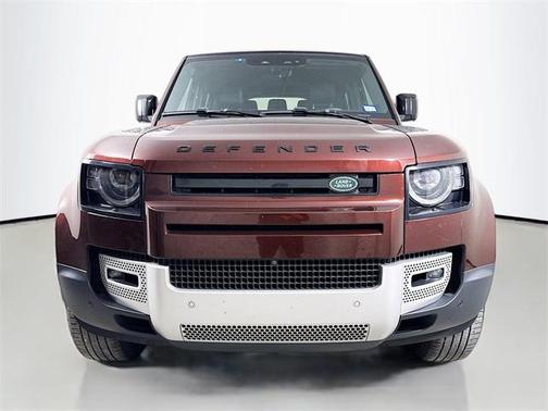 2023 Land Rover Defender 130 SE